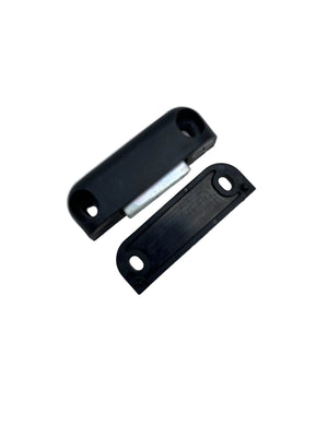 Airstream Basecamp Screen Door Magnet - 382351-100