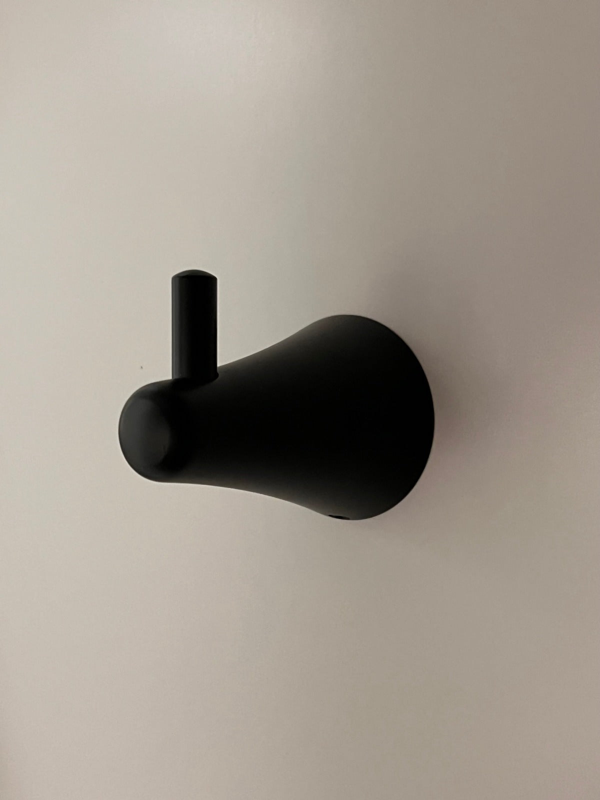 Airstream Harney Robe Hook, Black Matte - 382668