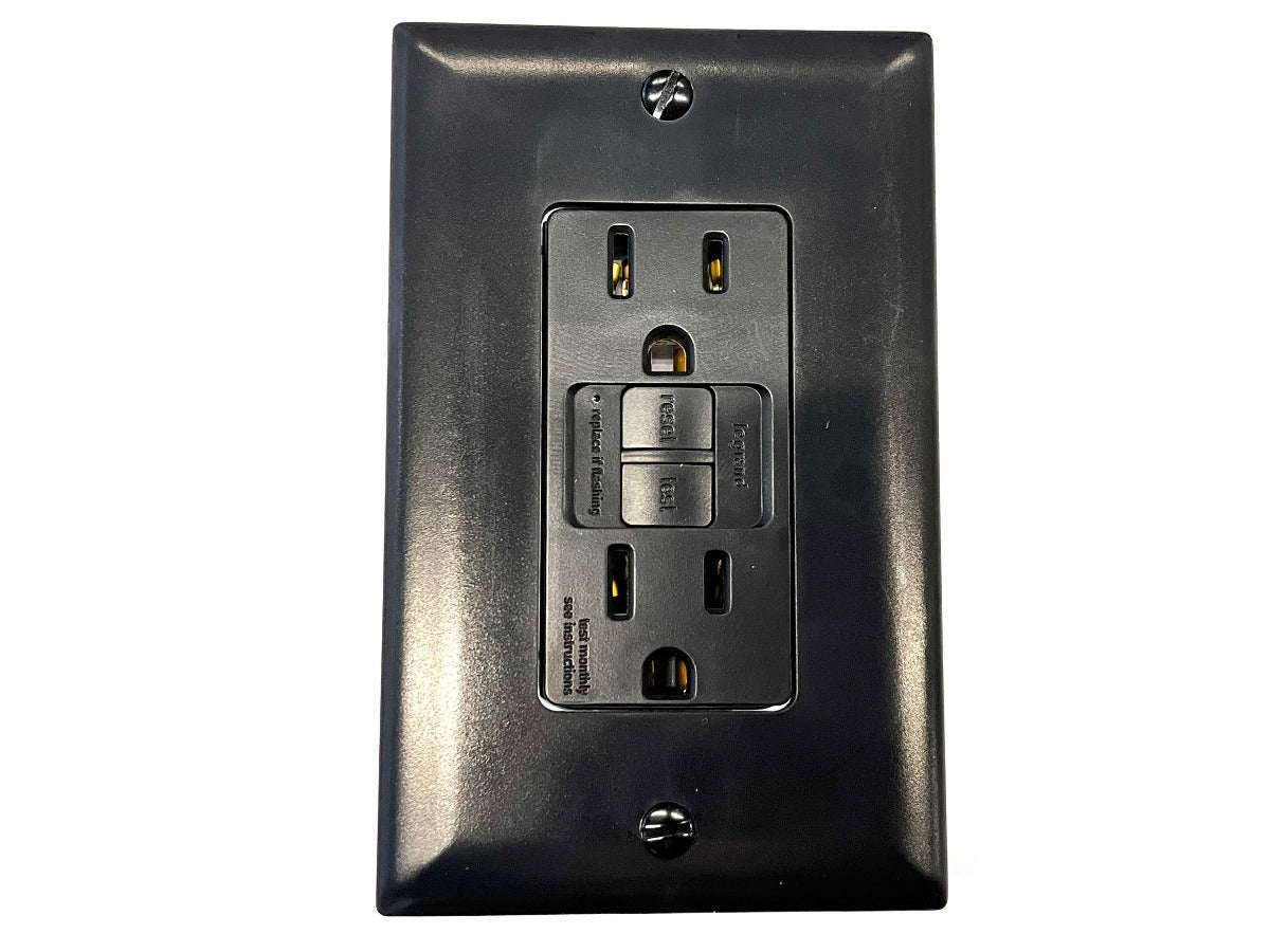 Airstream 15 AMP LED GFI Receptacle, Black - 513570