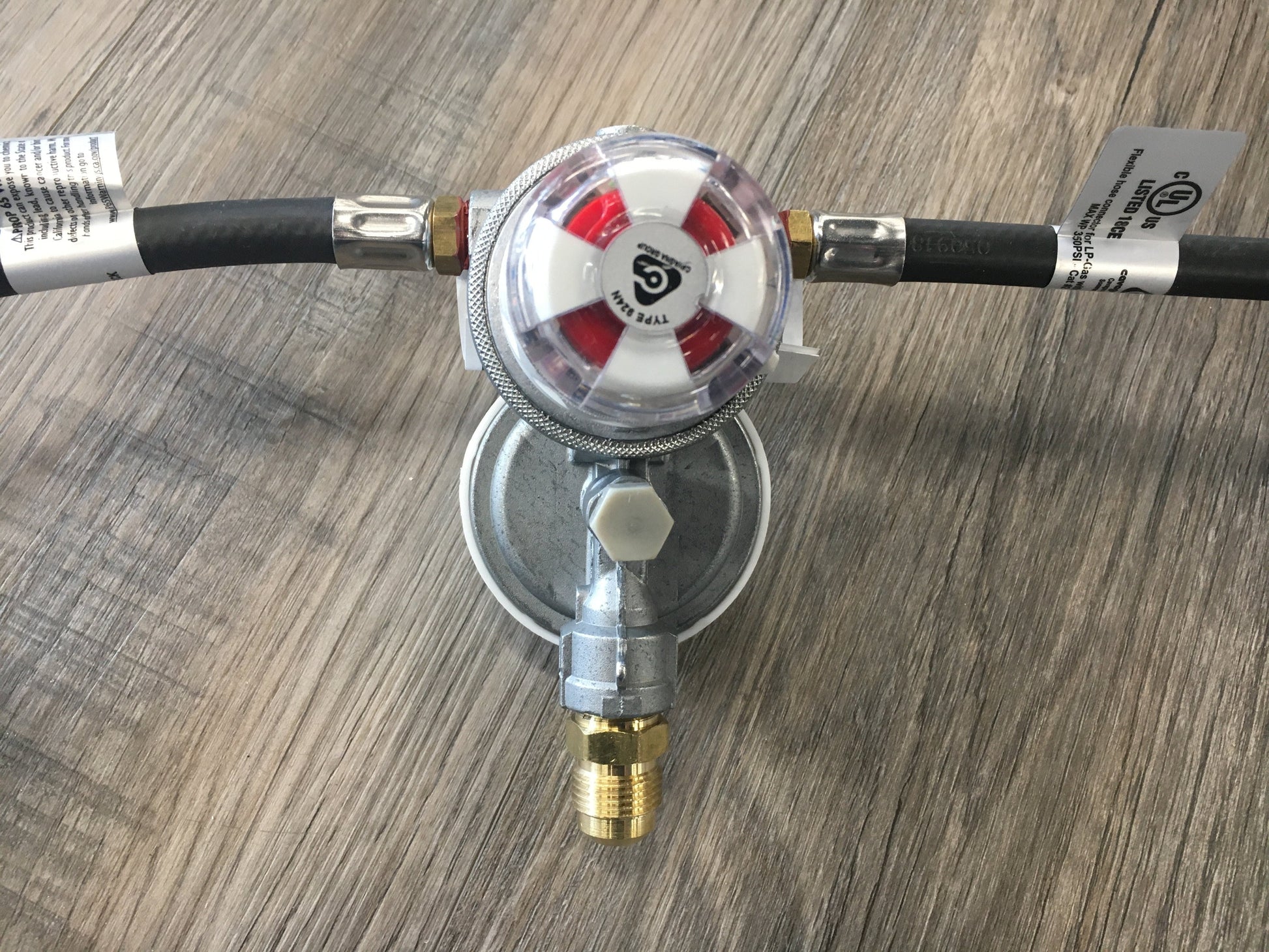 Airstream LPG Propane Gas Regulator with 11" Pigtails* - 602870