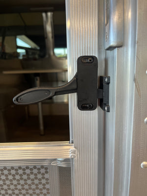 Airstream Lefthand Hinge Screen Door Latch - 383025