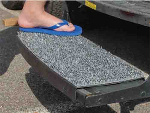 Safety Step SA80-00 Sand Away Step Rug Charcoal